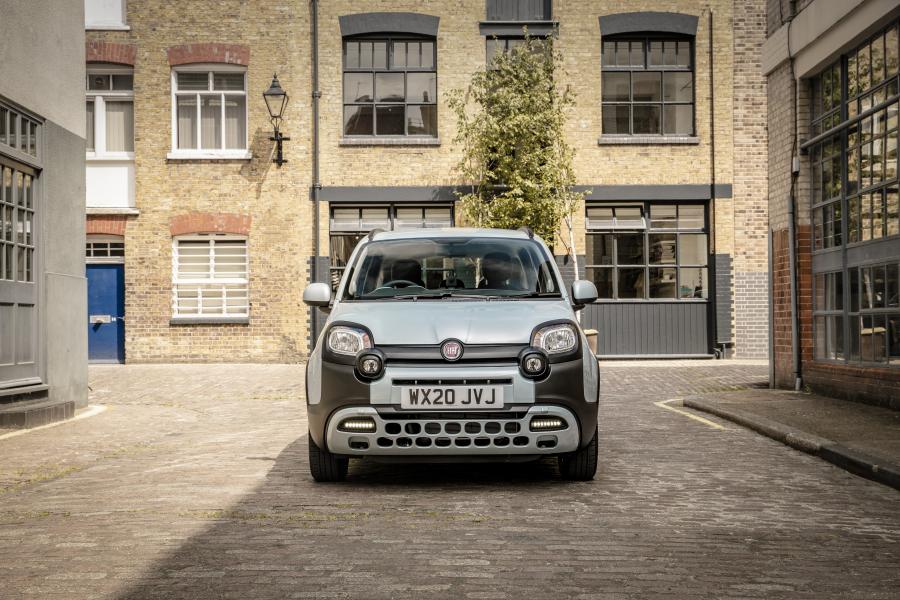  Fiat Panda Hybrid Launch Edition (319) 2020 года  (UK) (фото 10 из 40)